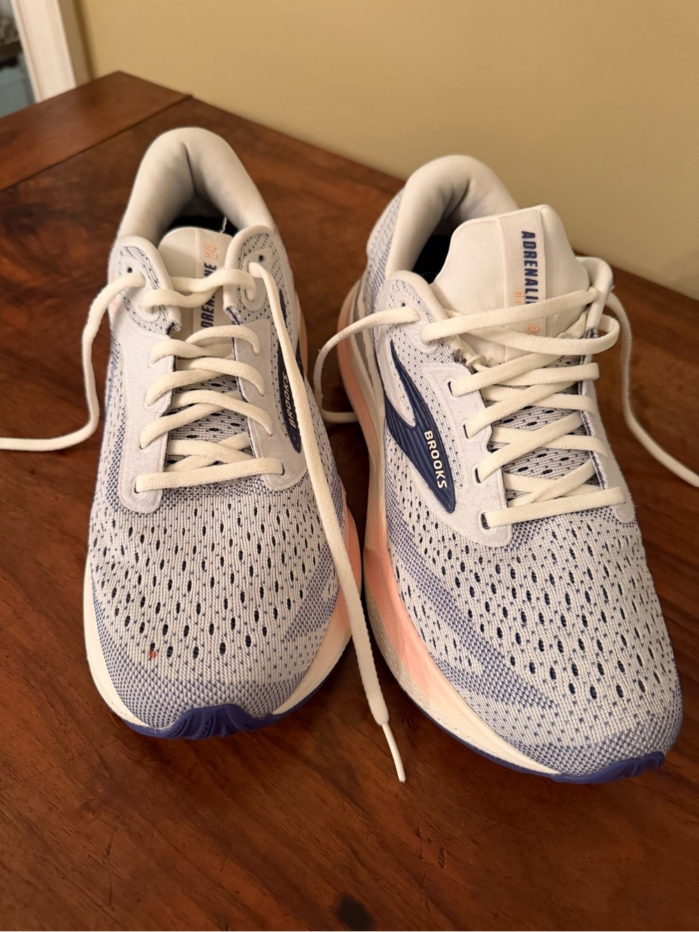Brooks Adrenaline Women's Running Shoes - Light Gray & Peach